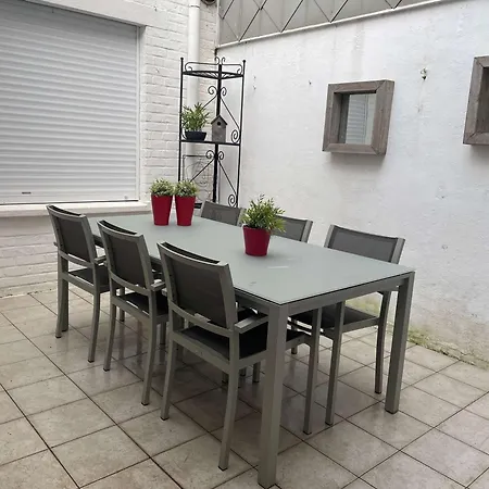 Huswell - Lovely Retreat For 4 Apartment Ostend