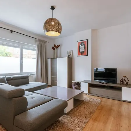 Huswell - Lovely Retreat For 4 Appartamento