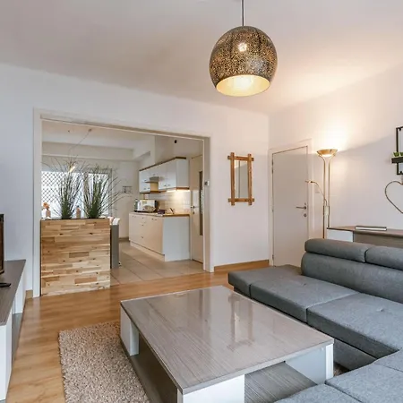 Huswell - Lovely Retreat For 4 Apartment Ostend